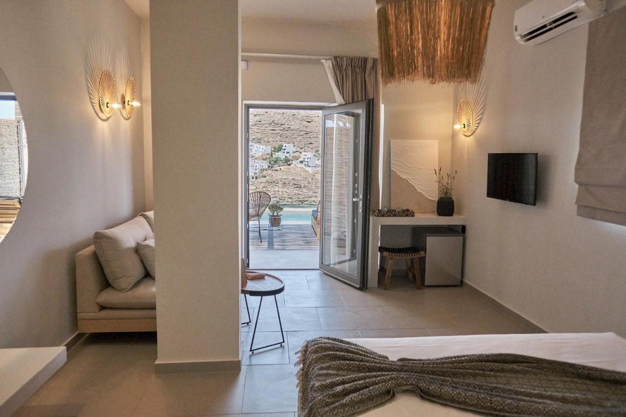 Amal Kythnos Suites ภายนอก รูปภาพ