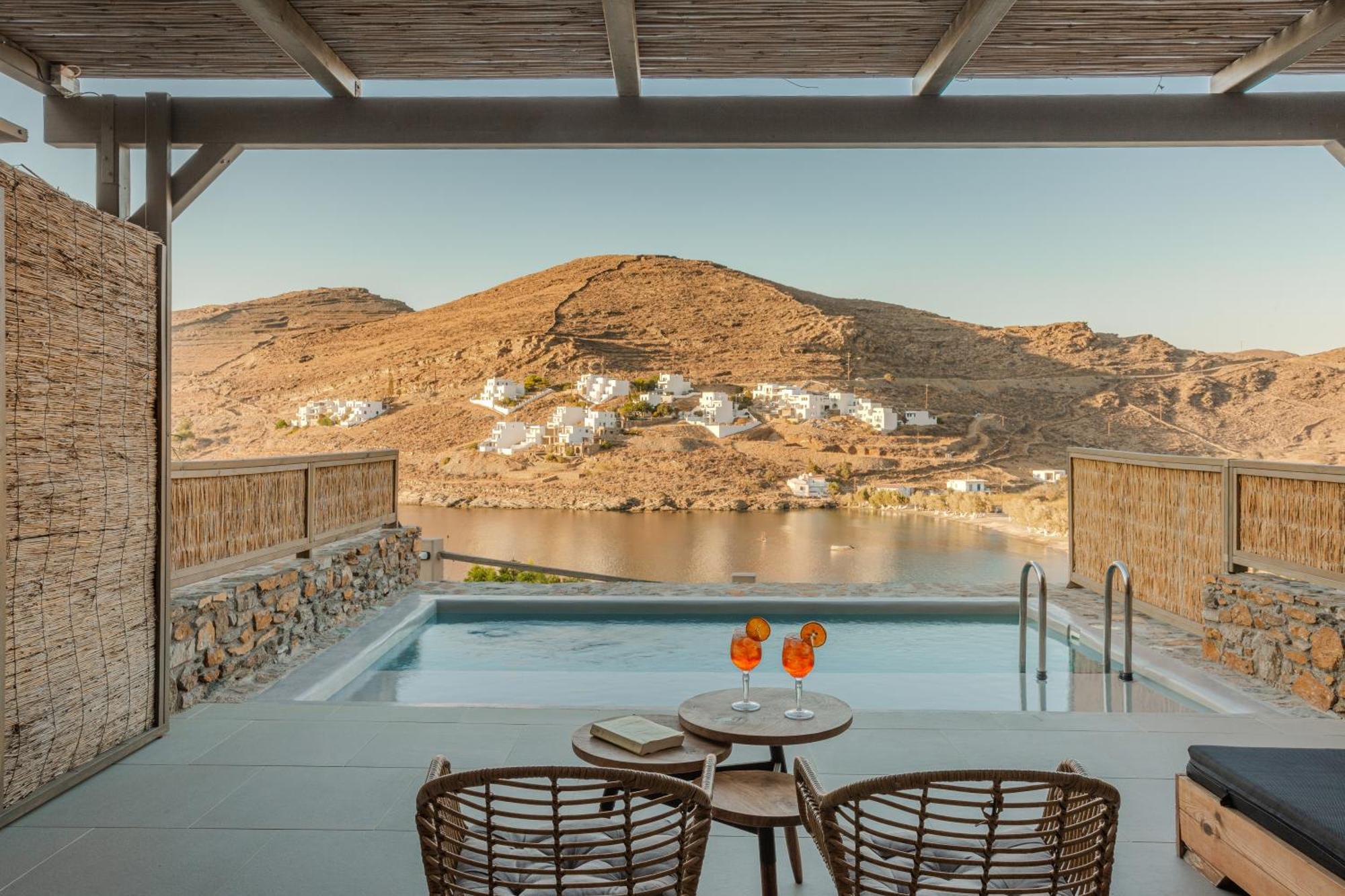 Amal Kythnos Suites ภายนอก รูปภาพ