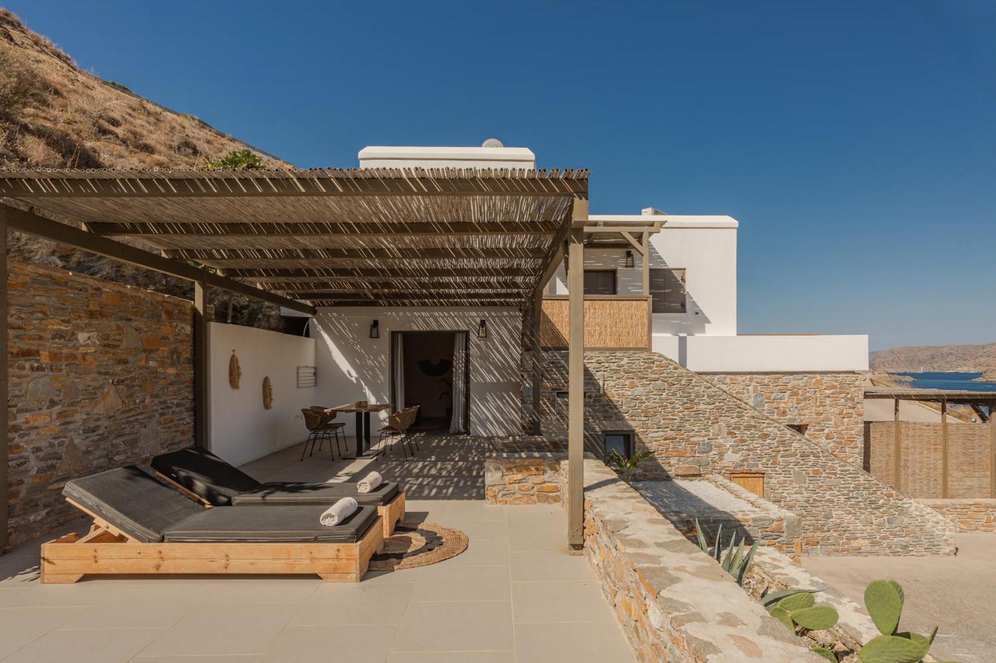 Amal Kythnos Suites ภายนอก รูปภาพ