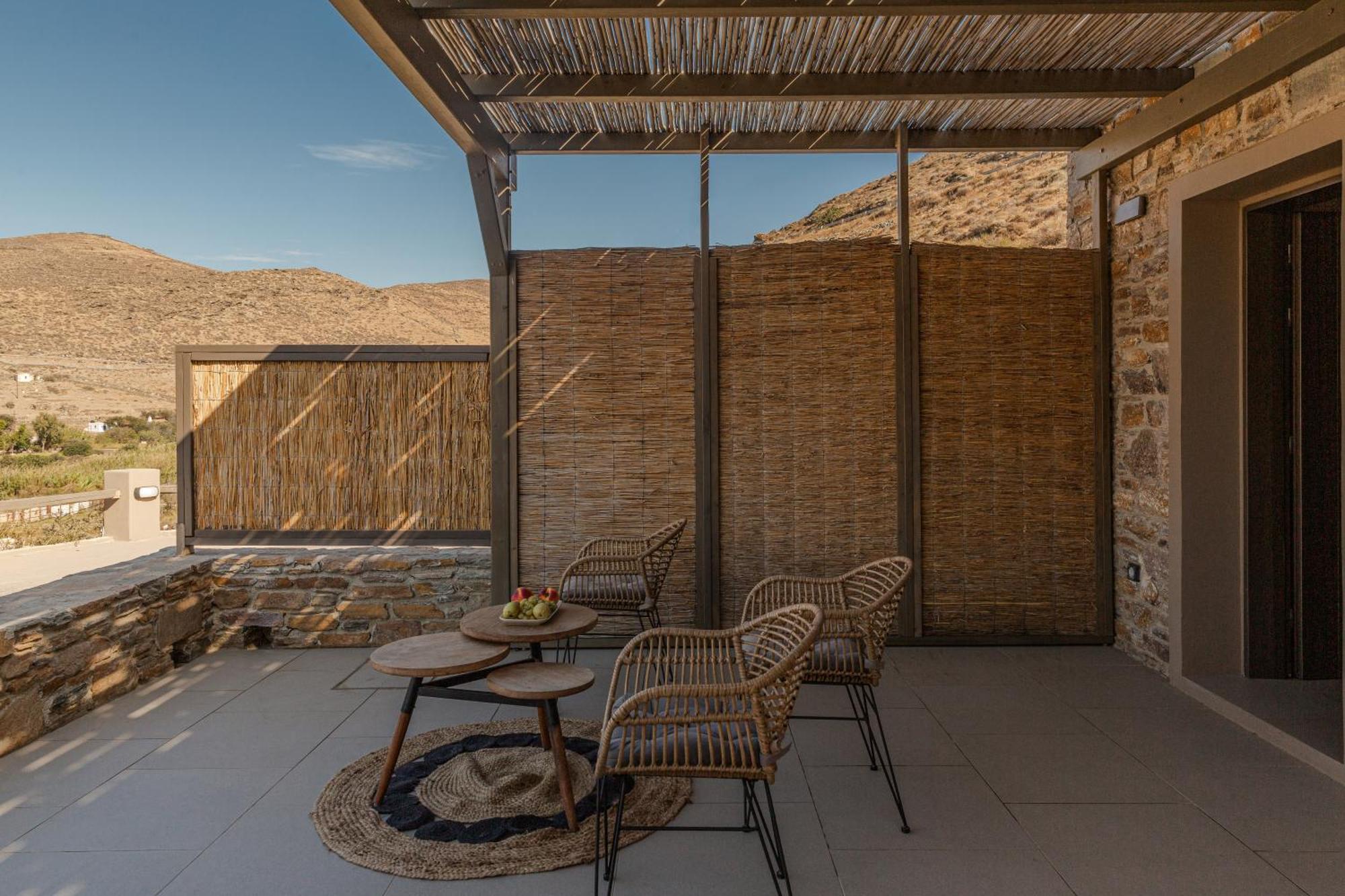 Amal Kythnos Suites ภายนอก รูปภาพ