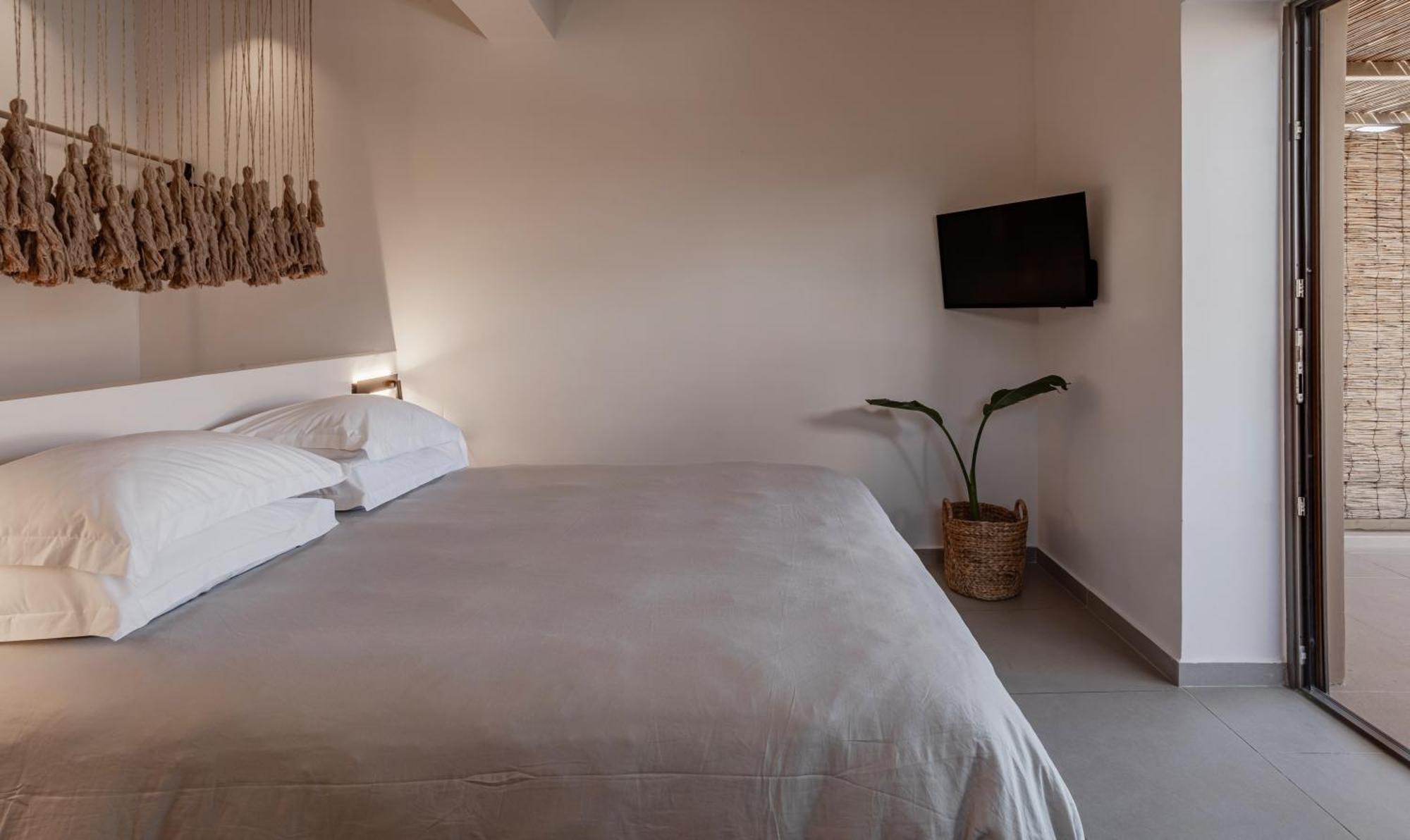 Amal Kythnos Suites ภายนอก รูปภาพ